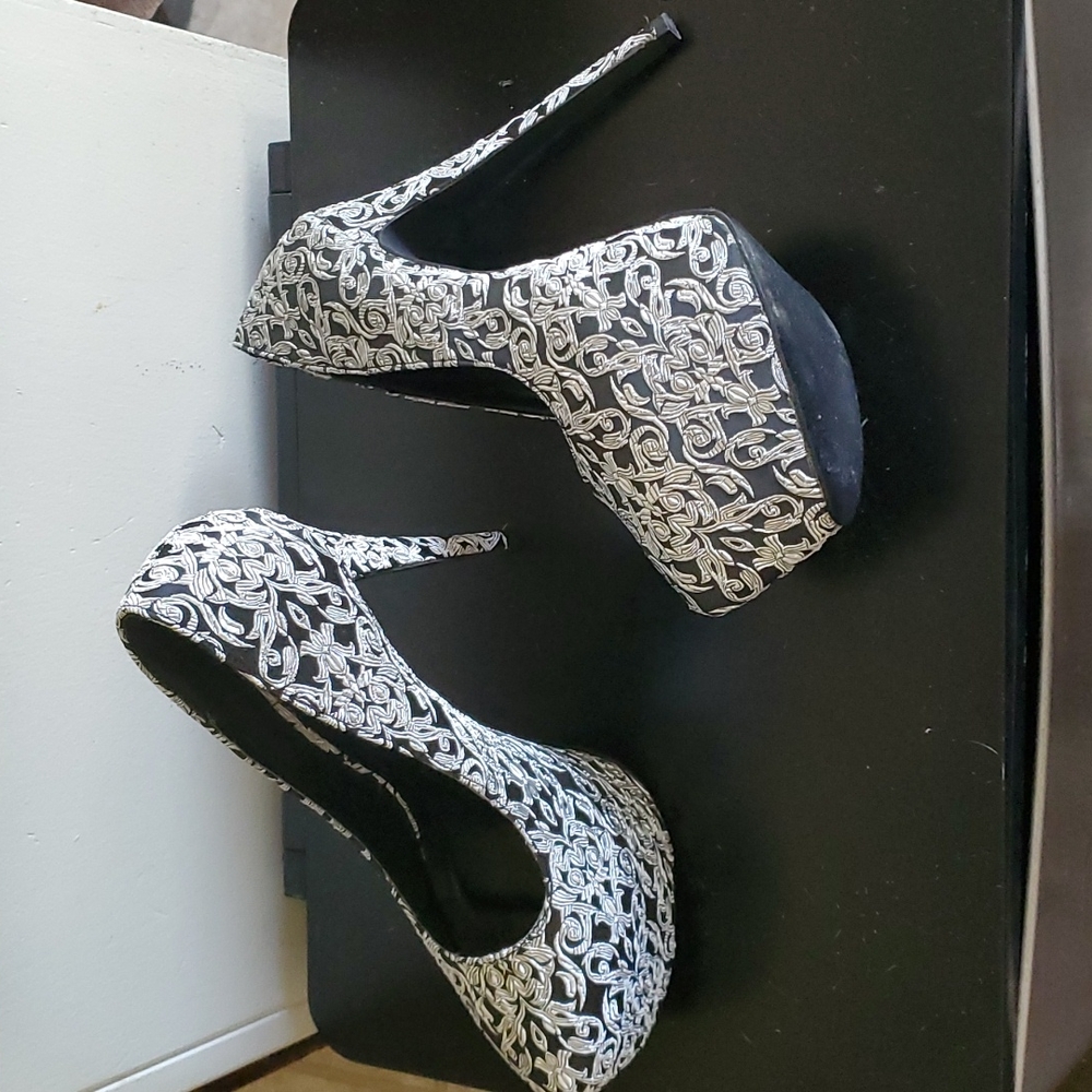Heels. Charlotte russe.. black silver. Size 10. Wore once.